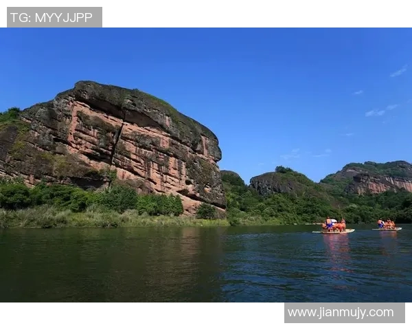 龙虎山下冬泳记鹰潭儿女战霜天