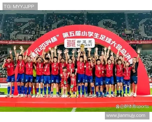 中国足球明星荣誉排名揭晓谁是足坛之巅的传奇人物